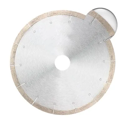 Corte de Corian com lâmina de diamante